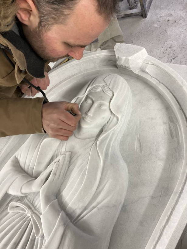 Работа камнерезной мастерской Алексея Короткова